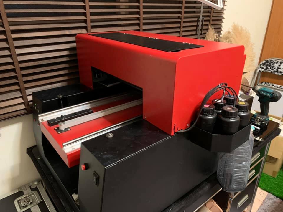 用 EPSON 1390 改裝而成的 UV 直噴機