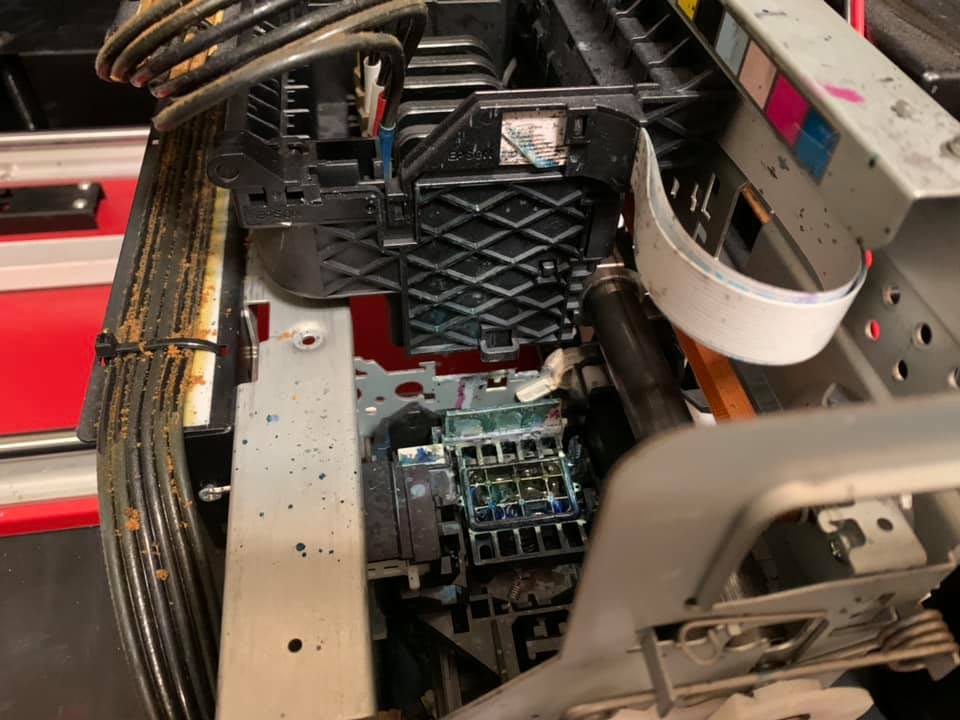 看一下 EPSON 1390 要清洗的部份