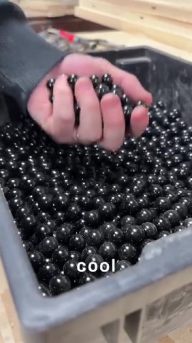 自動重力夾持機構.mp4