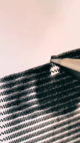 繪圖機-線條抖動成畫.mp4